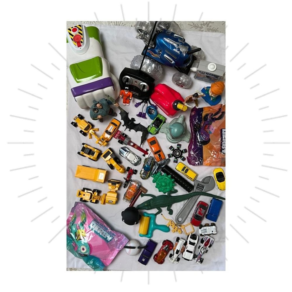 Matchbox Hot Wheels CAT McDonald's Wendy's Toy Story Jailbreak Disney TOY BOX LO